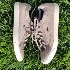 Lacoste Women's L27 Canvas Shoe